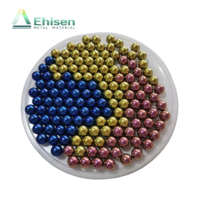 حبات التيتانيوم المطلية بالألوان
